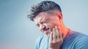 آیا بعد از جراحی ایمپلنت صورت ورم میکند؟